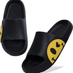 JAXY Smiley Slippers - Slippers Dames En Heren - Badslippers Dames En Heren - Badslippers Kinderen - Slippers Jongens En Meisjes - Slippers Kinderen - Maat 39-40 - Zwart